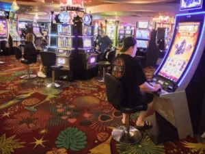 ทางเข้า Lavacomplex 98 2 ทางเข้า Lavacomplex 98 3